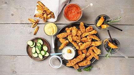 Nature & Respect- Homemade free-range chicken nuggets with three dips